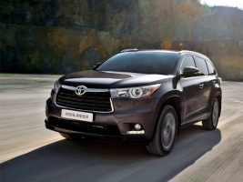  Toyota Highlander   2,7    