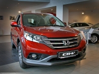 Honda CR-V    SUV  