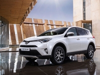  Toyota RAV4:    