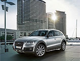  AUDI Q5.   . .